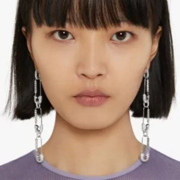 New$1190 GIVENCHY Silver G Clip Safety Pin Crystals Embellished Links Earrings - Picture 2 of 12
